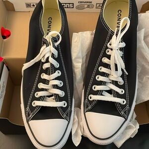 Converse All Star Ox, M9166. Mens size 10
